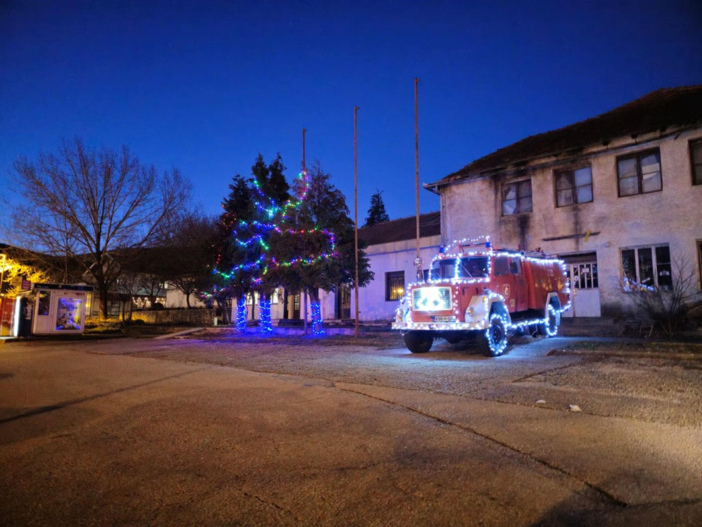 Božićni ukrasi Kočerin