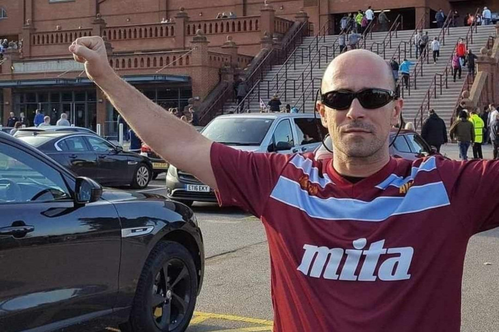 Splićanin Nike navijač Aston Ville