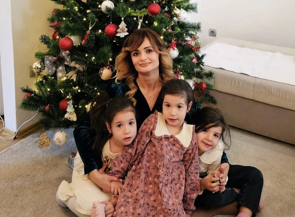 Tri jednojajčane blizanke iz Mostara