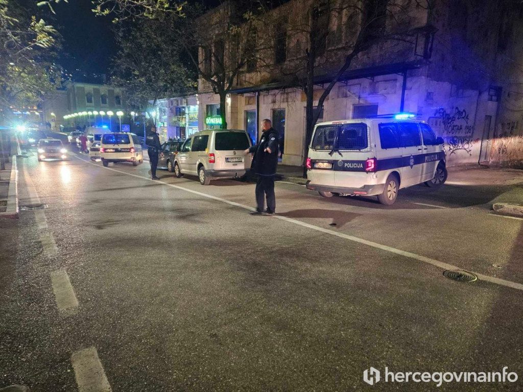 Tučnjava korzo MOstar