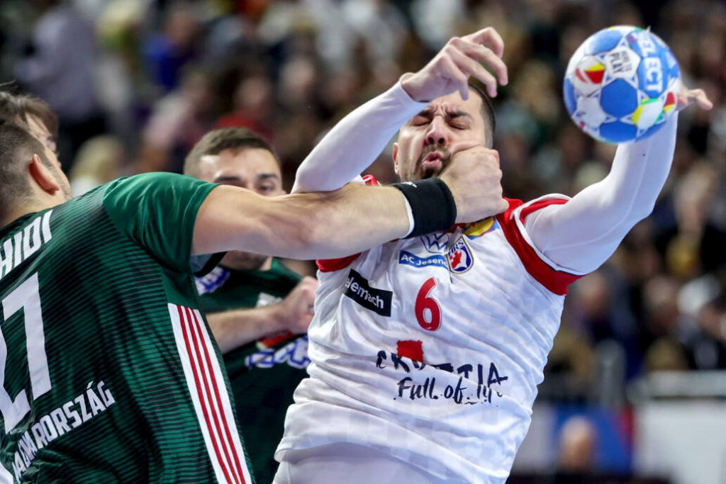 Hrvatska rukometna reprezentacija izgubila od Mađarske