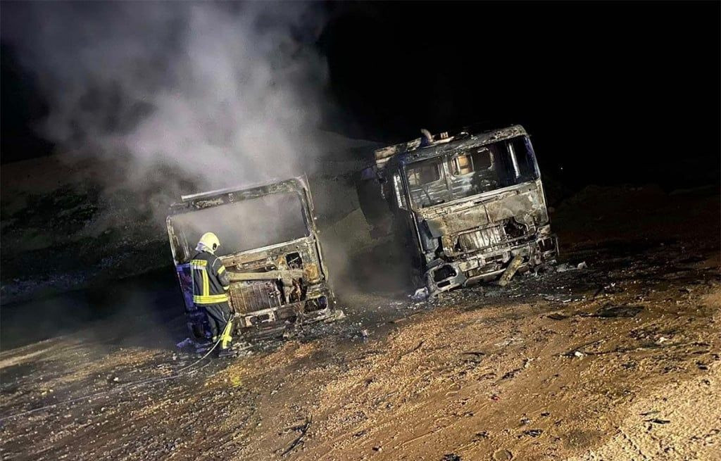 Izgorjeli kamioni na deponiji Uborak