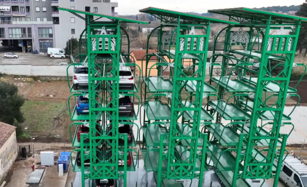 rotacijska garaža Pula