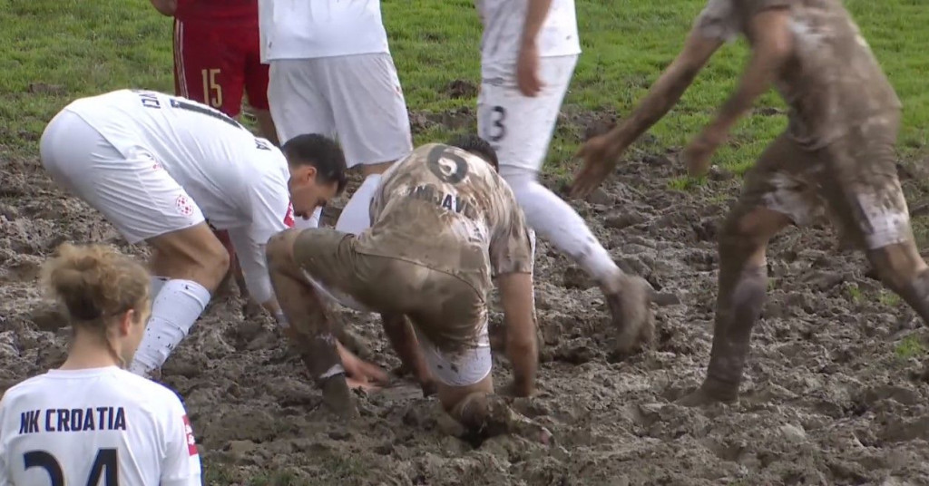 Croatia Zmijavci Zrinski Osijek blato