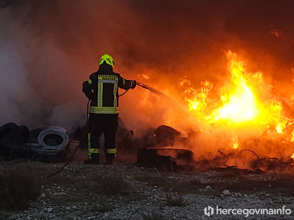 Požar guma i otpada Opine Mostar