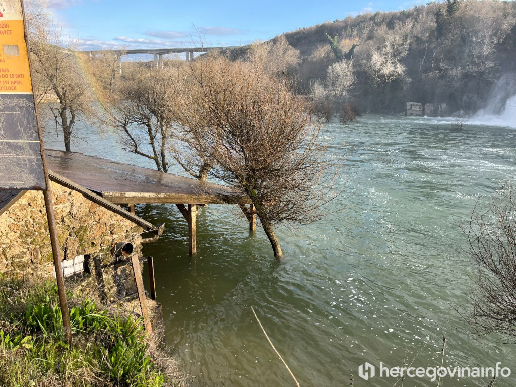 Trebižat vodostaj Kravice