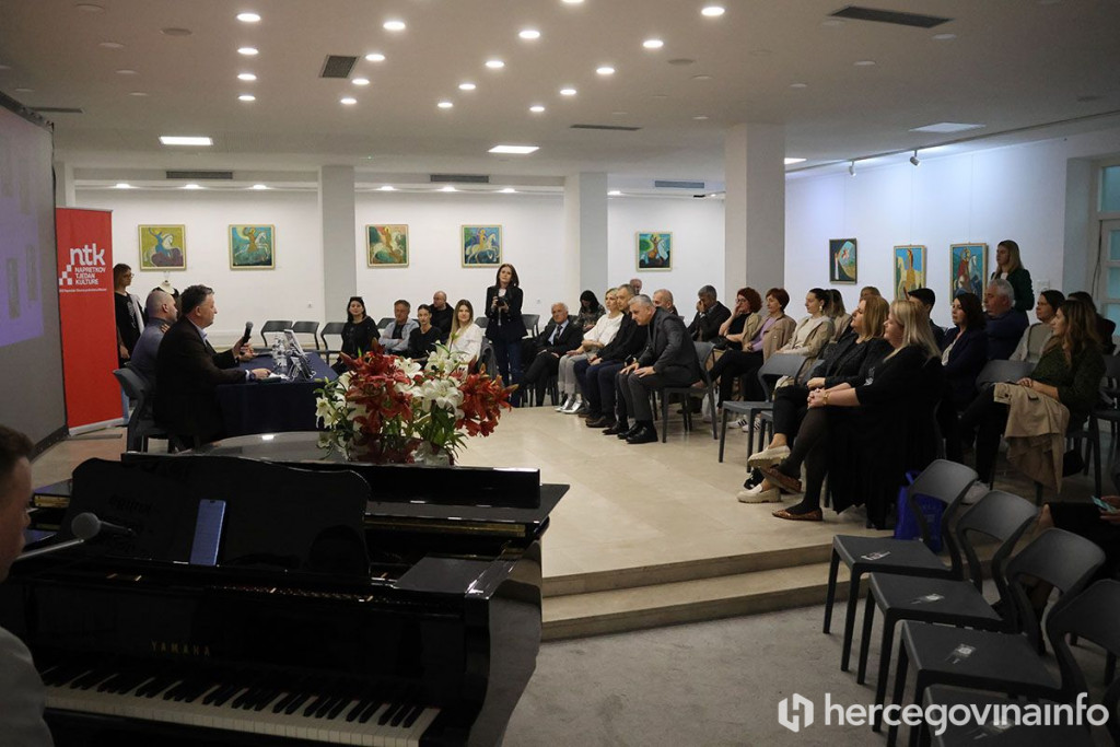 Vesna Haluga tetovaže