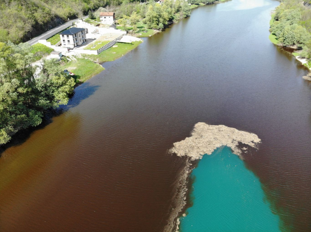 Jablaničko jezero alge