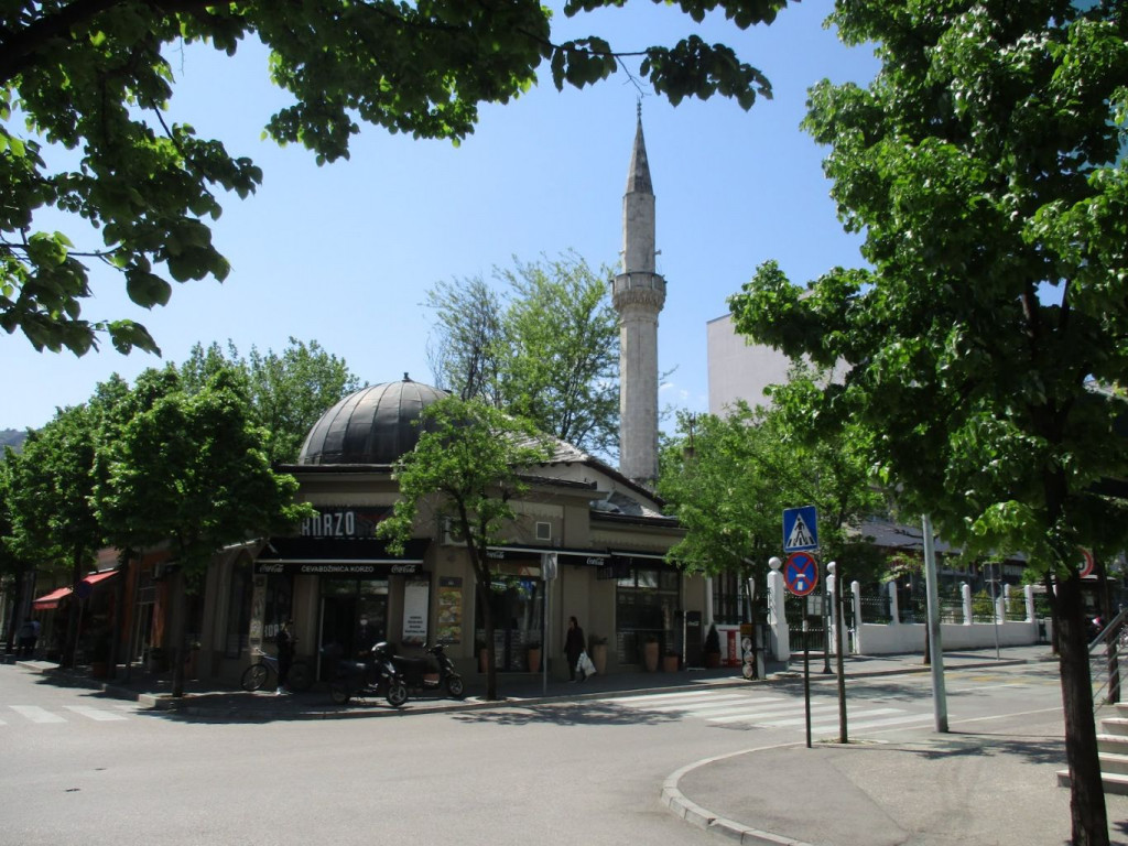Lakišića džamija