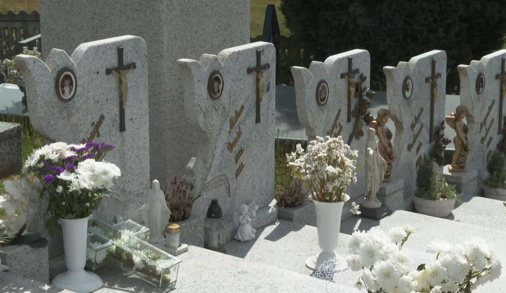 Ubojstvo osmero djece u Vitezu