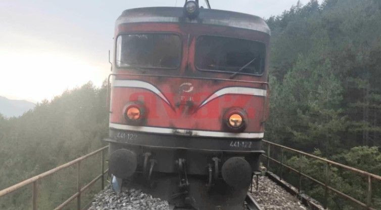 Vlak iskočio iz tračnica kod Konjica