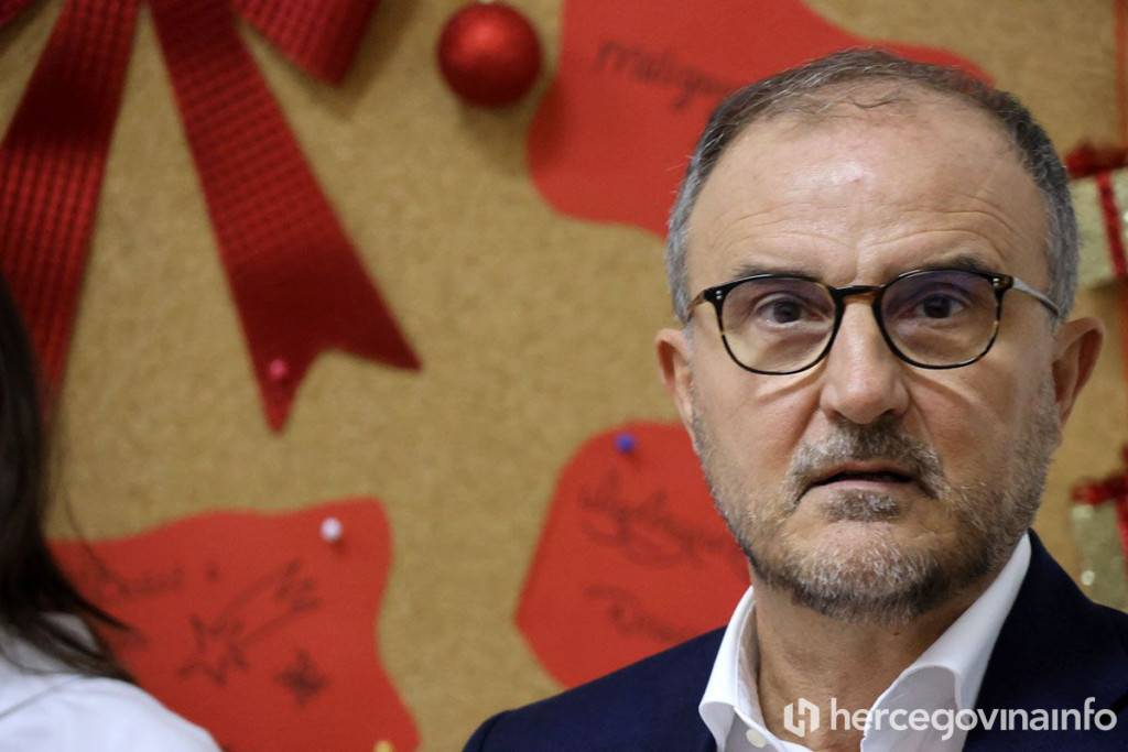 Luigi Soreca izložba između četiri zida