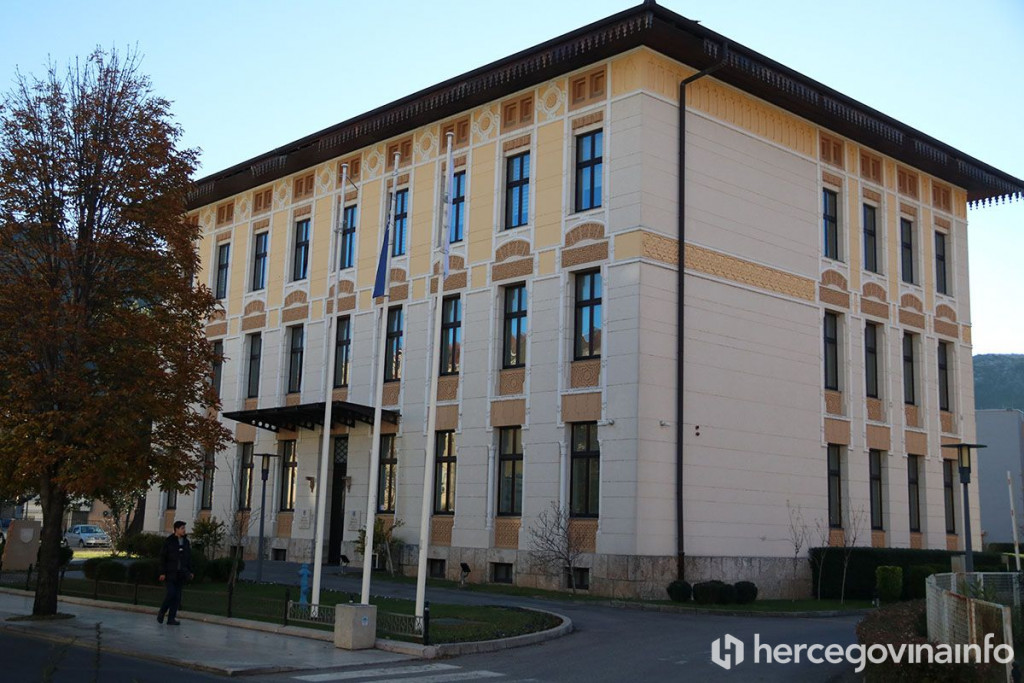 Gradska vijećnica u Mostaru