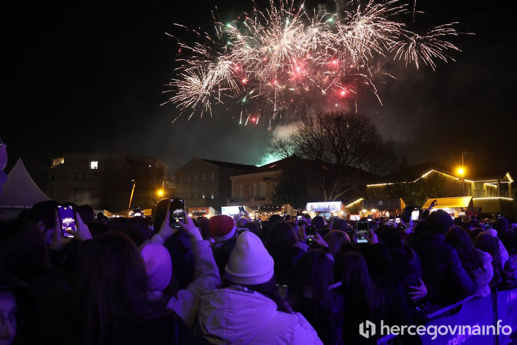 Doček Nove Godine 2025. u Mostaru