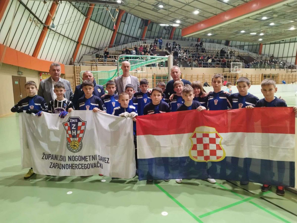 Mladi nogometaši žzh