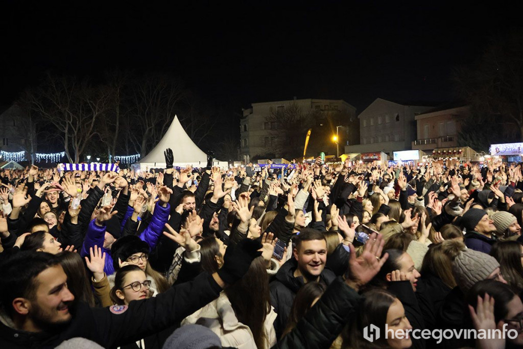 novogodišnja proslava Advent u Mostaru