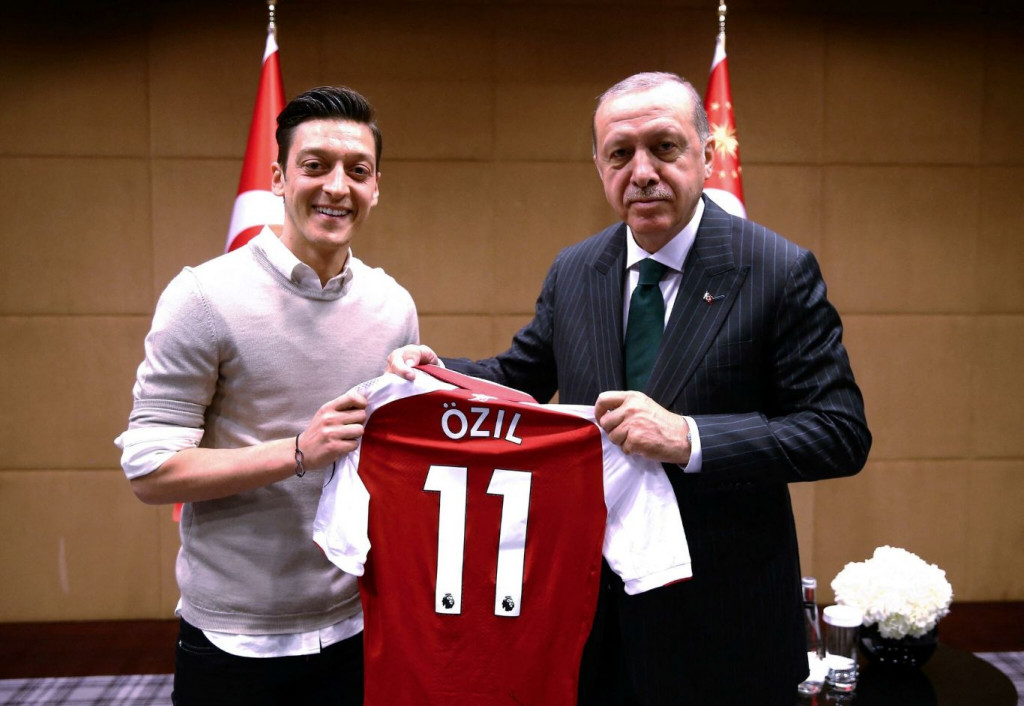 Ozil Erdogan