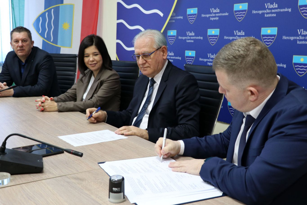 Potpisan aneks kolektivnog ugovora između Vlade HNŽ i Sindikata liječnika