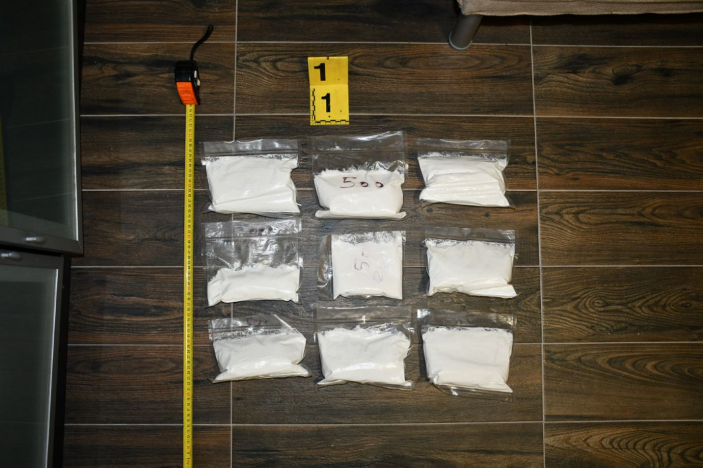 Zaplijenjeni droga i oružje