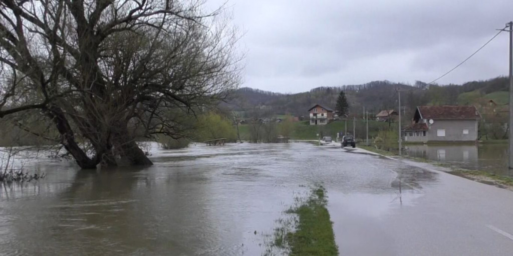 Poplave u Sanskom Mostu