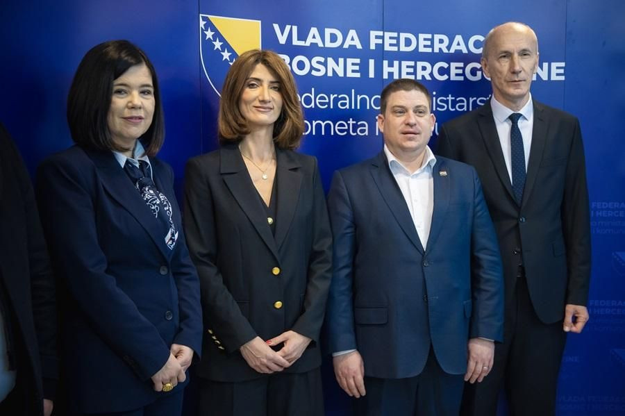 Potpisivanje ugovora cesta Hutovo Ravno i SUM