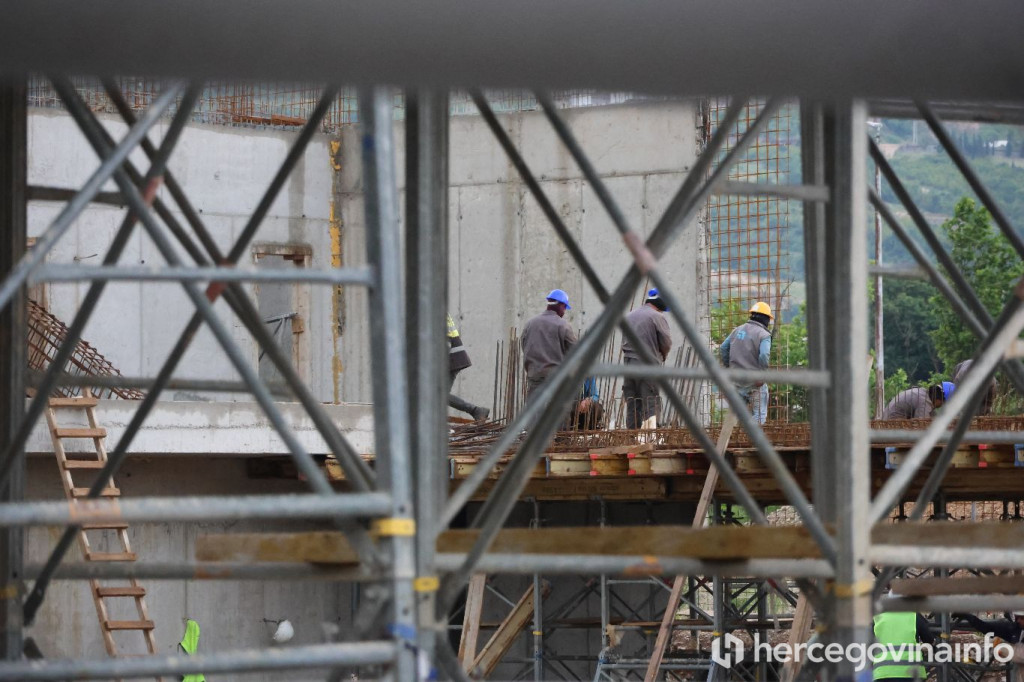 Bazen u Mostaru gradnja