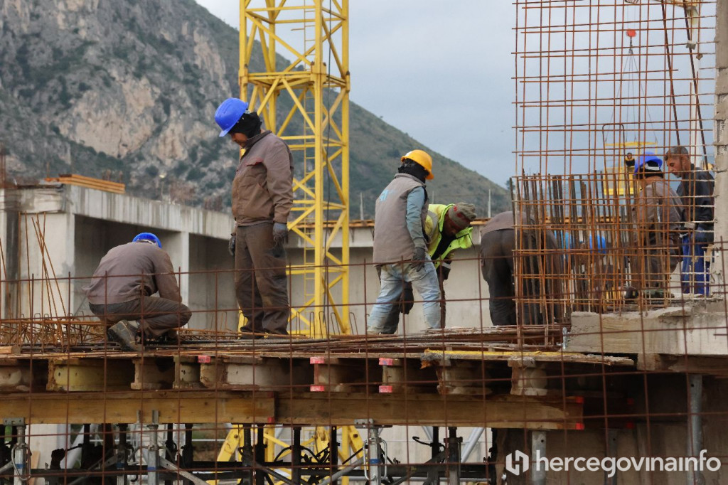 Bazen u Mostaru gradnja