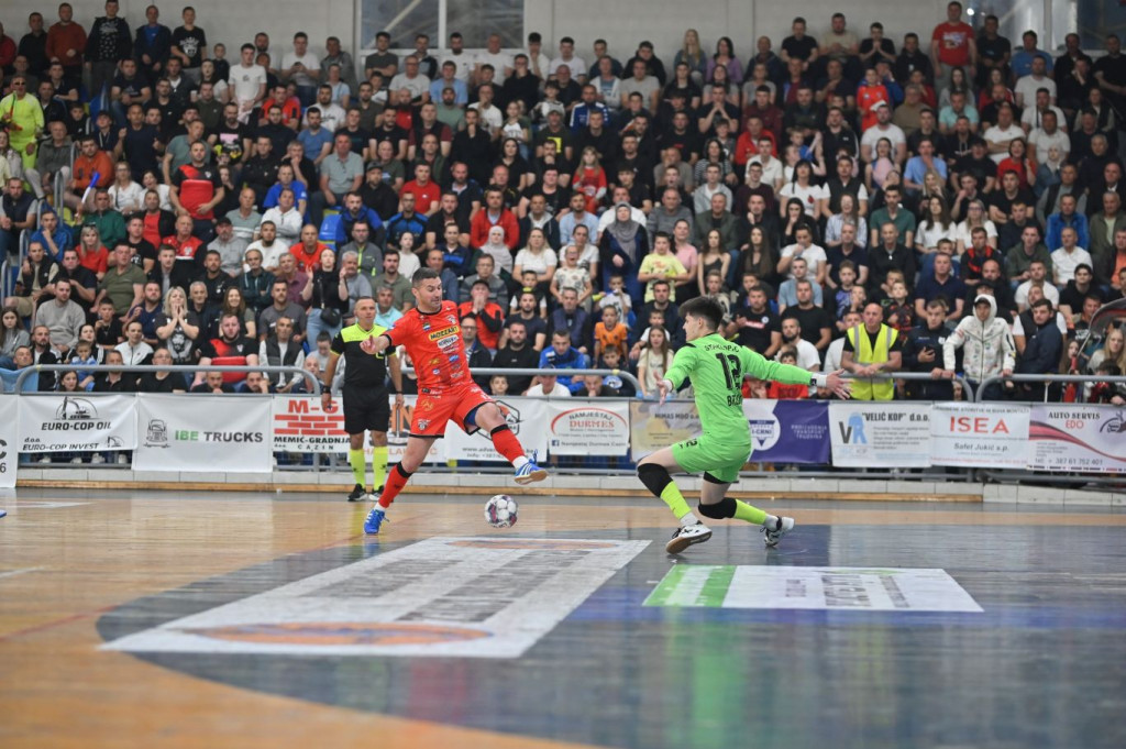 Bubamara Cazin Mostar Stari Grad