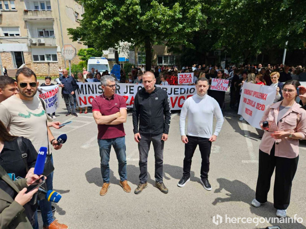 Prosvjed Zdravstvenih djelatnika u HNŽ-u