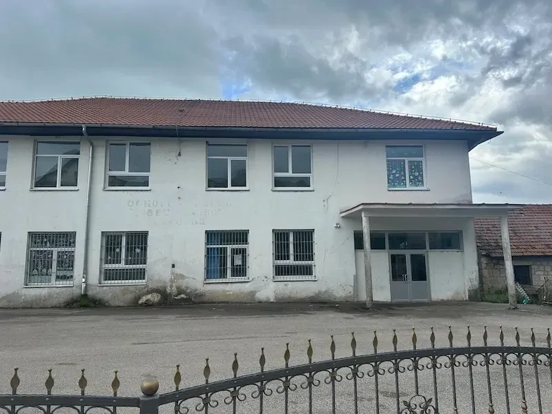 Škola u Avtovcu Gacko