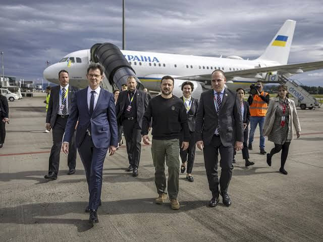 Zelenski sletio u Tursku na pregovore