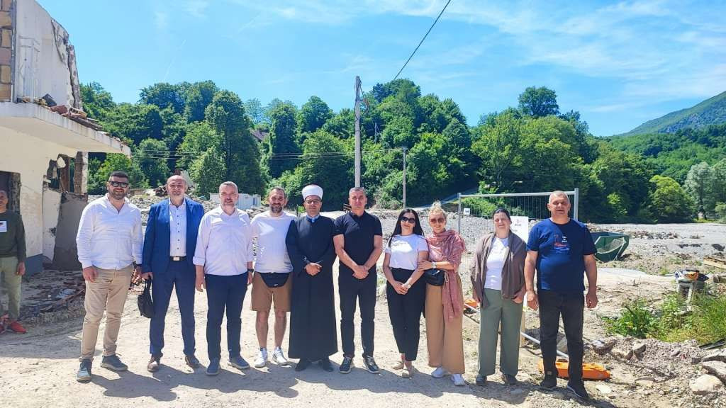  Deset novih kuća za konjičke obitelji