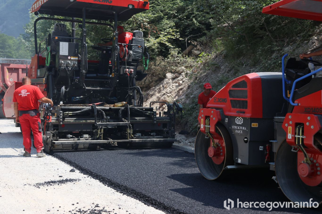 Jablanica - Blidinje asfalt