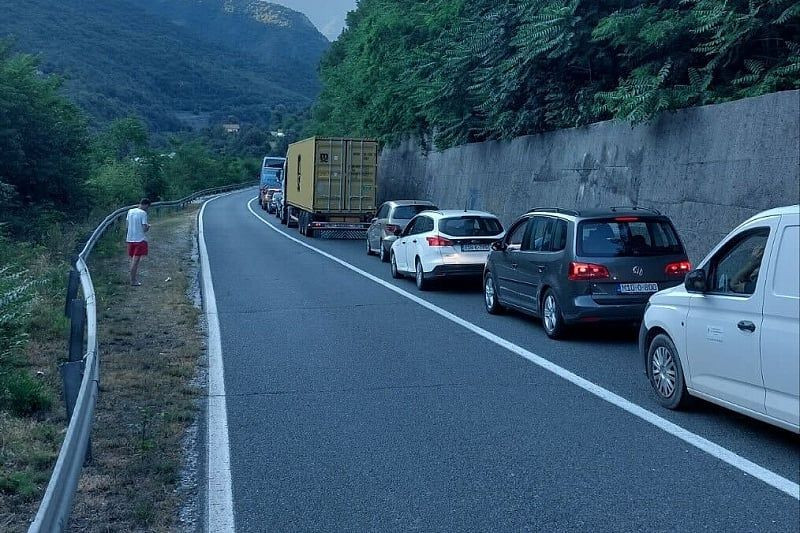 Prometna nesreća Grabovica kolone