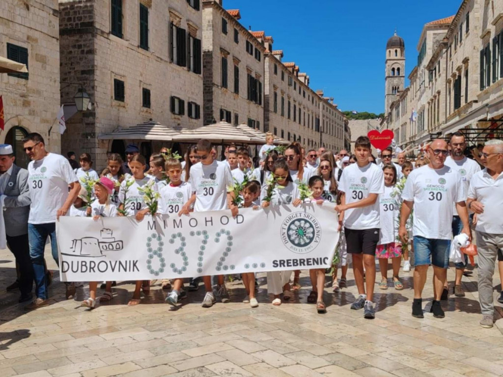 Dubrovnik obilježio 30. godišnjicu genocida u Srebrenici 