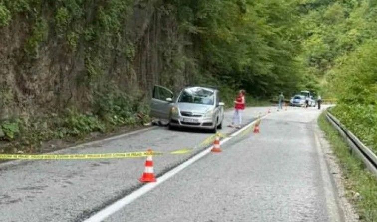 Odron kod Fočee usmrtio djevojku, otac ozlijeđen