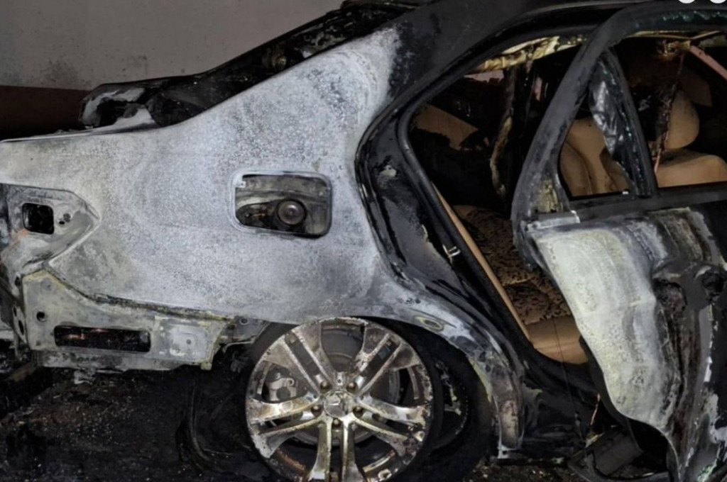 Potpuno izgorio automobil u naselju Rudnik