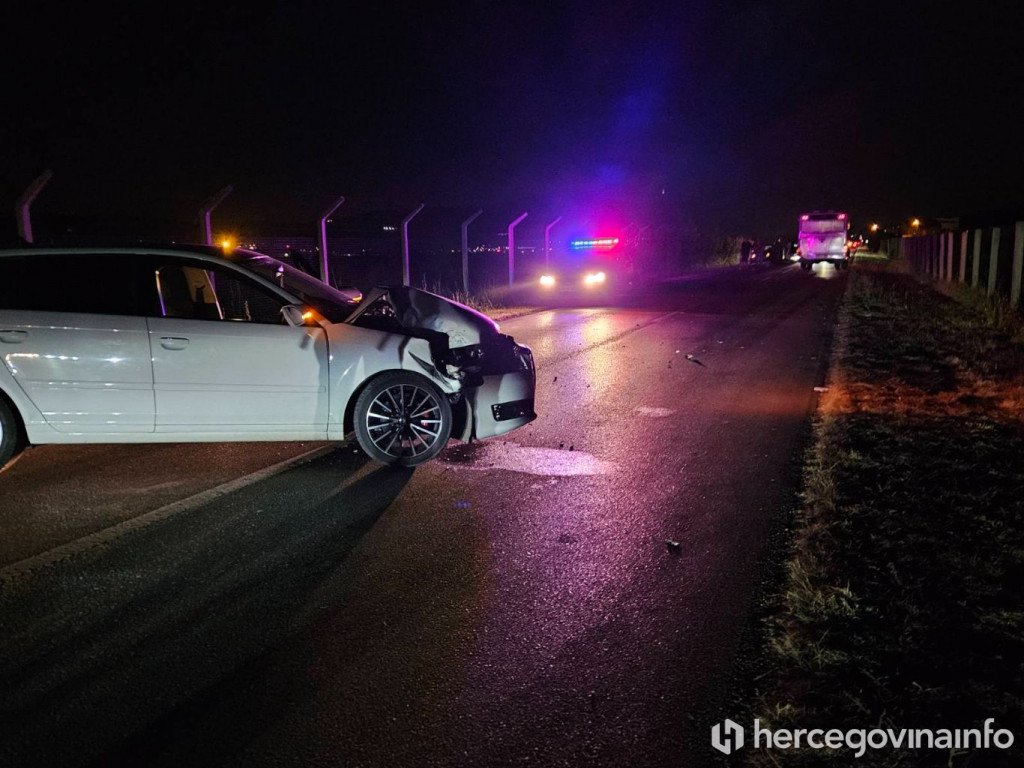 Sudar automobila i autobusa na cesti Mostar - Blagaj