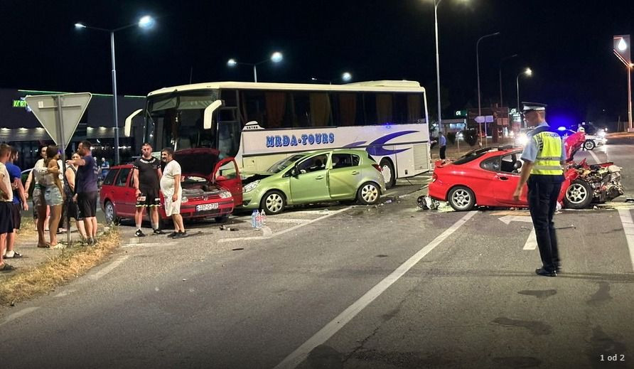 Teška prometna nesreća u Prijedoru