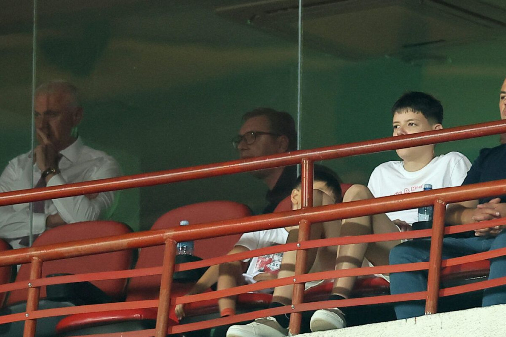 Aleksandar Vučić na utakmici Crvene Zvezde