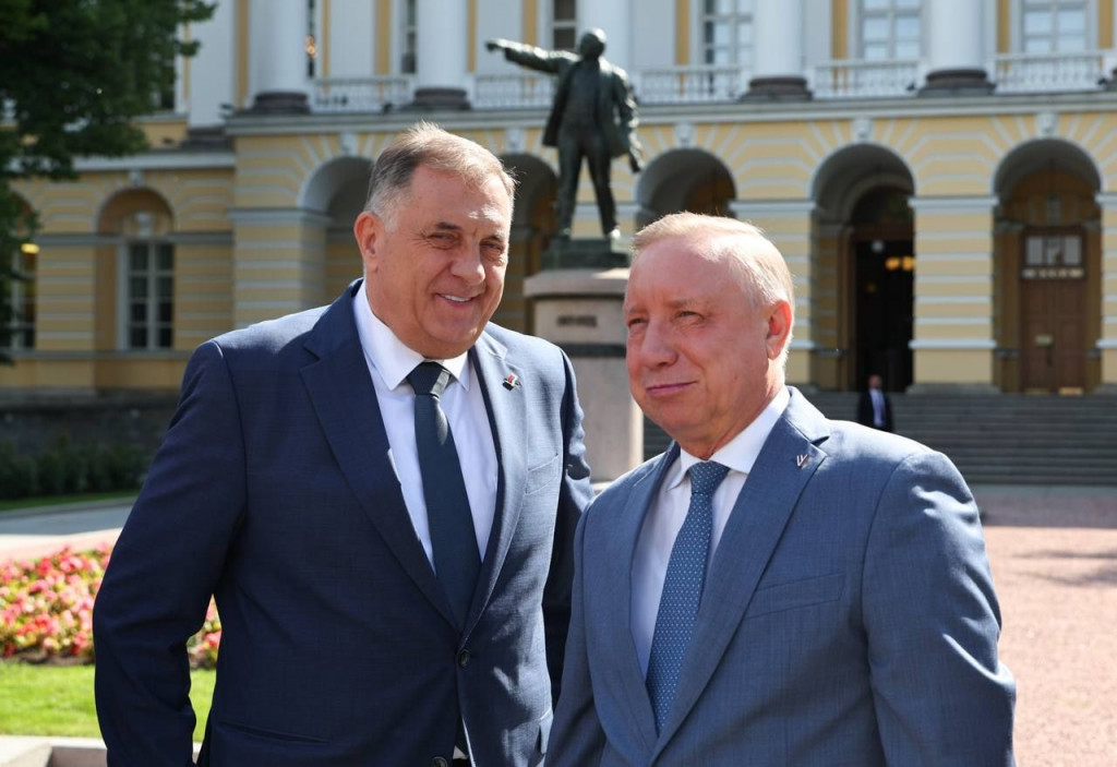 Ambasada rusije Dodik