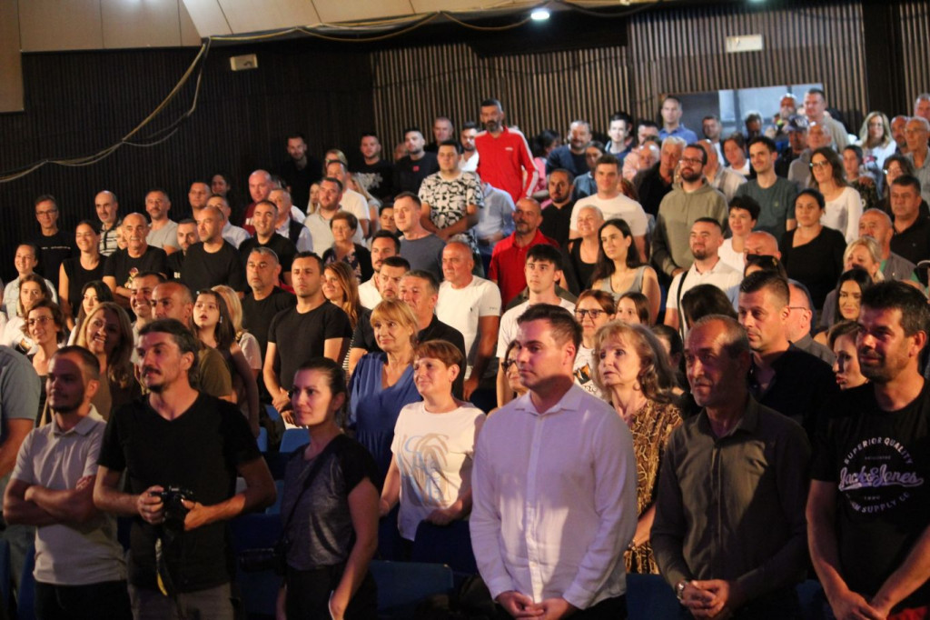 Kupres magnezij tribina