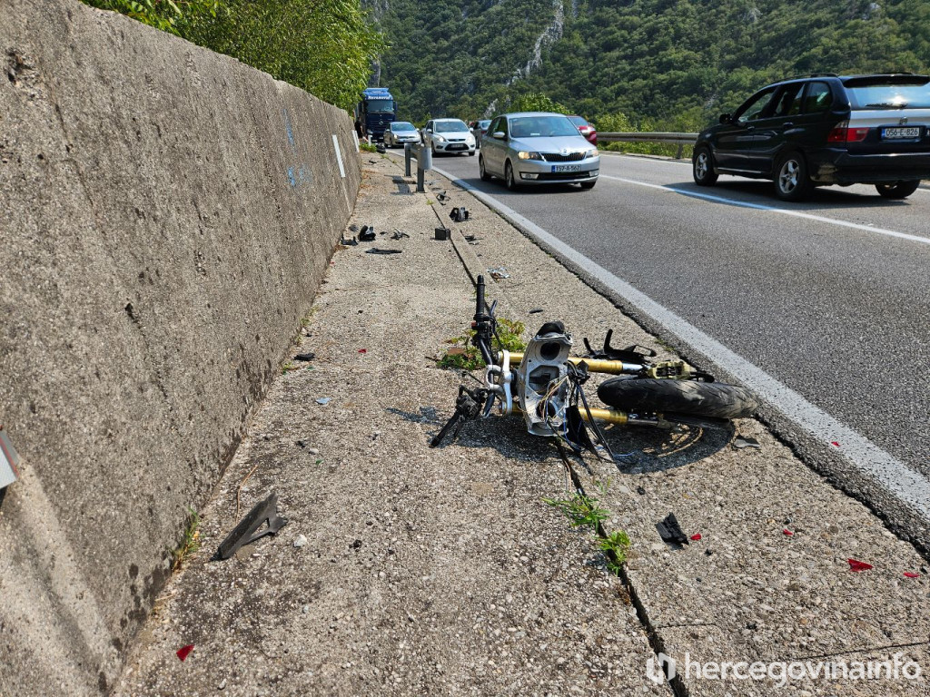 nesreća bijela motociklist