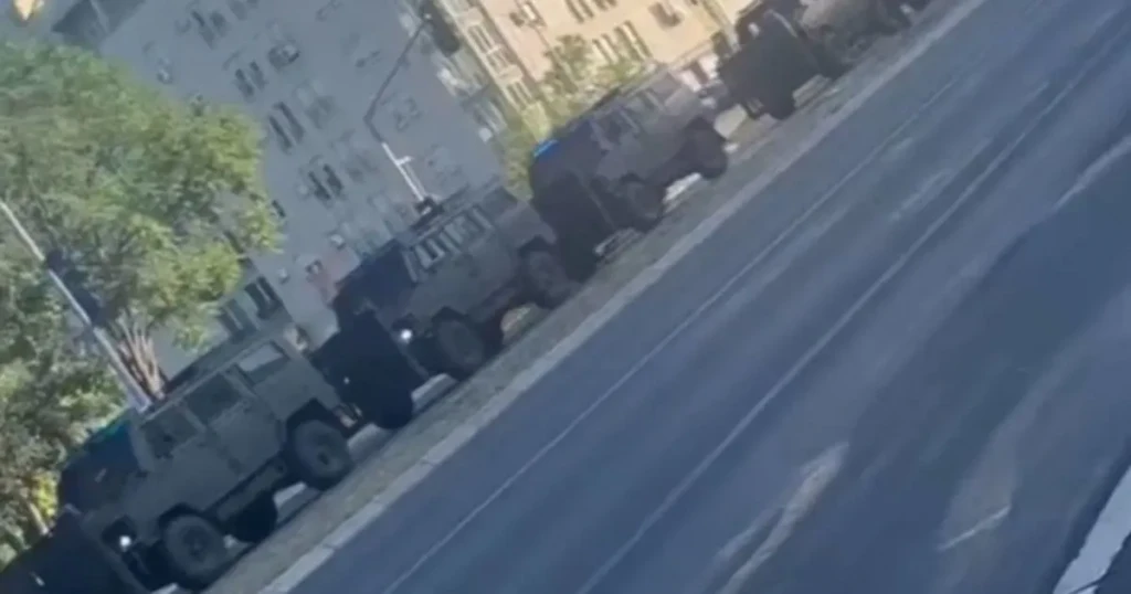 Oklopna vozila na ulicama Beograda