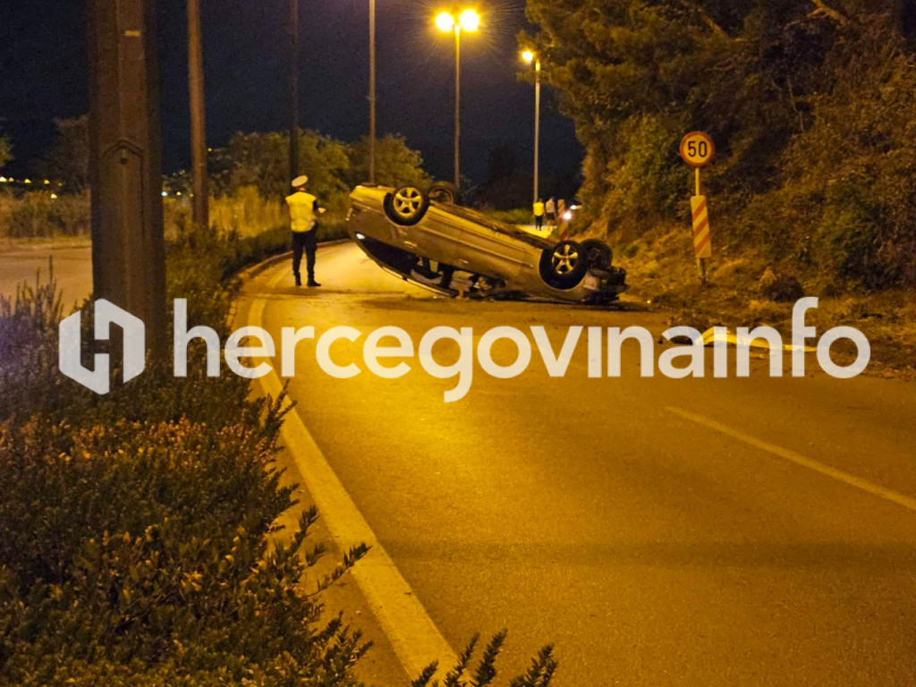 Prometna nesreća na lokaciji Čekrk u Mostaru