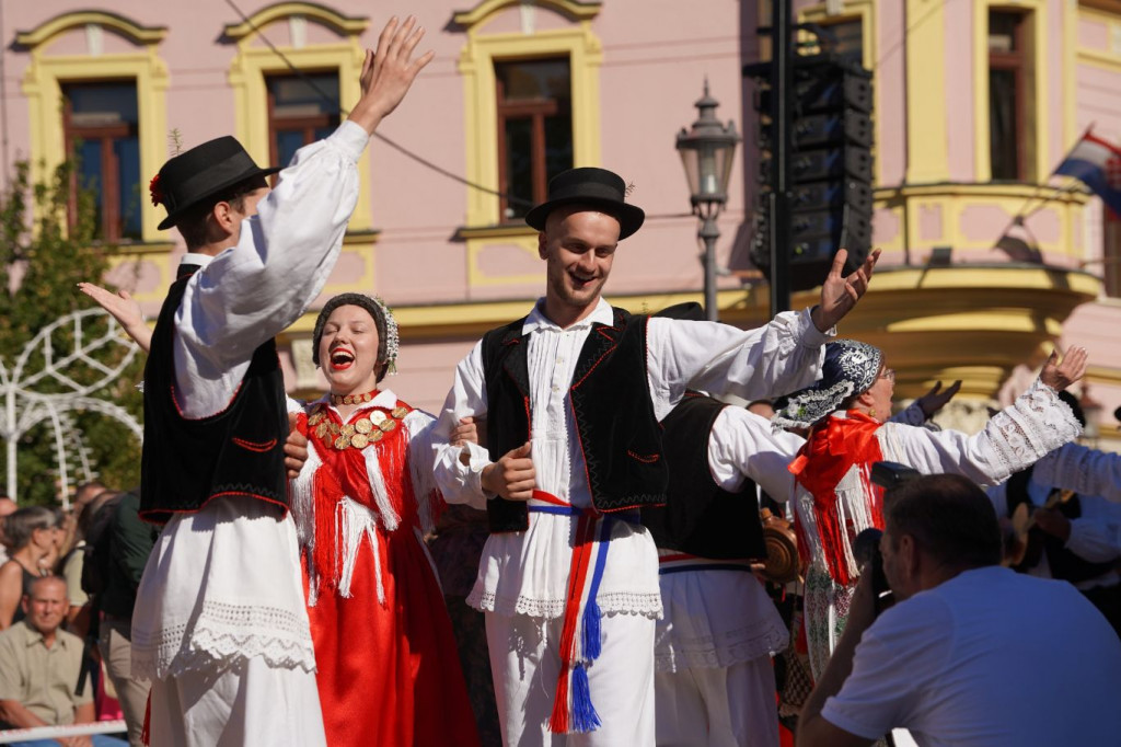 60. Vinkovačke jeseni