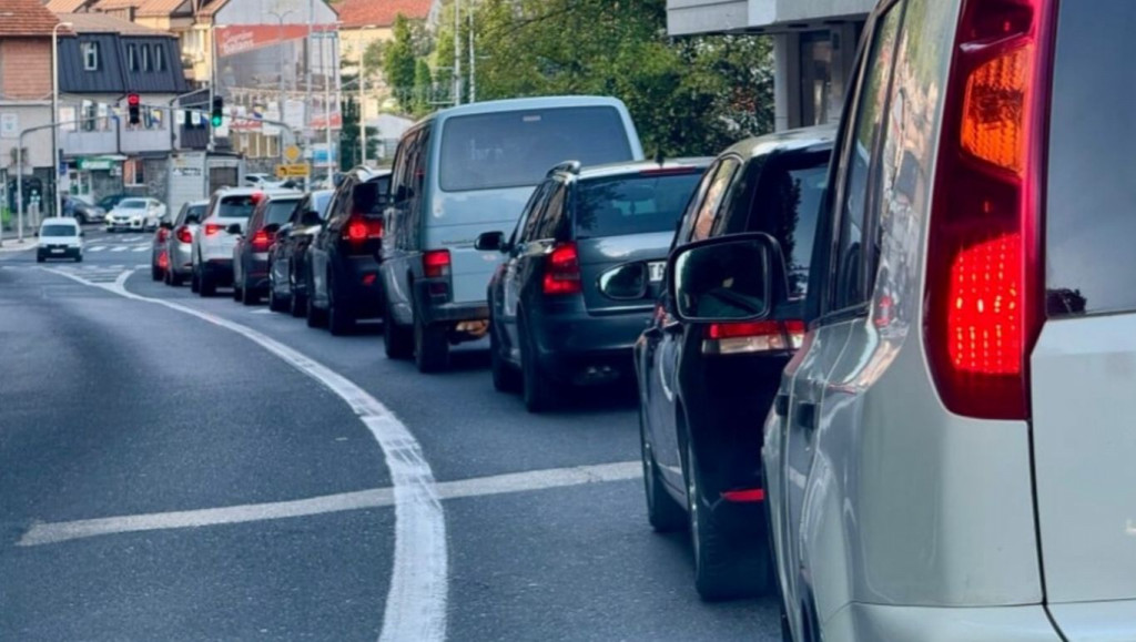 Gužva na semaforu u Konjicu