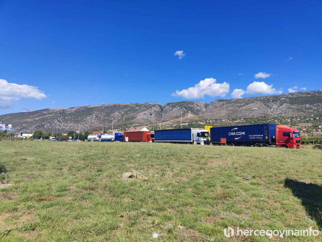 gužva prosvjed M-17 Mostar Ortiješ