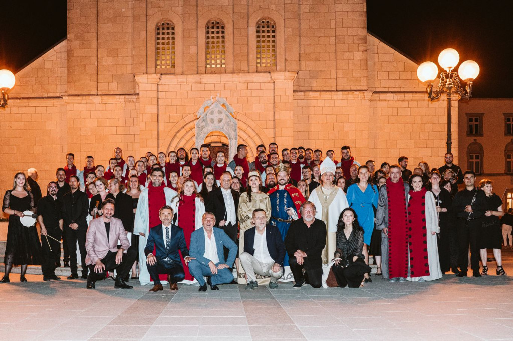 Krunidba kralja Tomislava