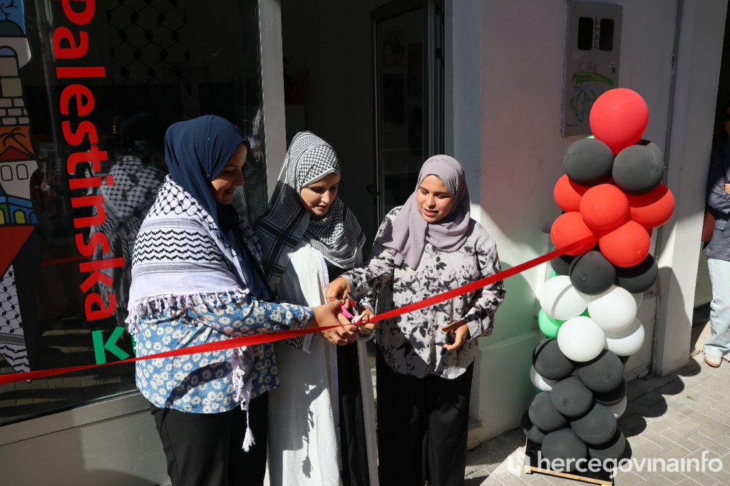Palestinska obitelj iz Gaze otvorila prodavaonicu kolača u Mostaru